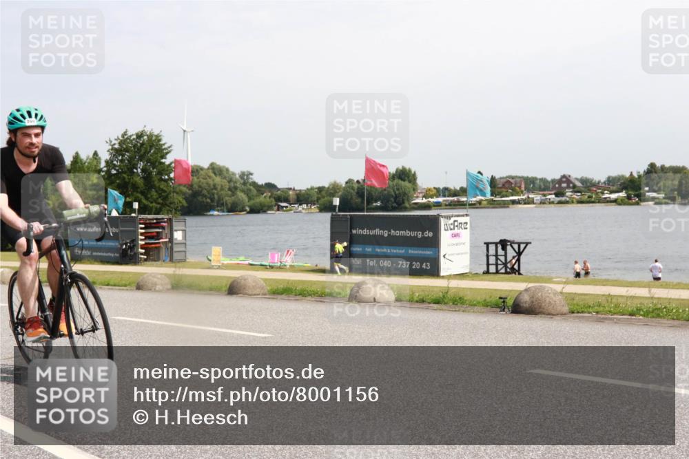 21.06.2025 - 27. Vierlanden-Triathlon H.Heesch http://msf.ph/oto/8001156 15.06.2025 11:43:53 Radfahren 58, 769 meine-sportfotos.de