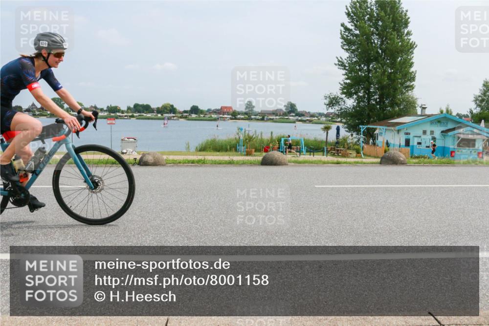 21.06.2025 - 27. Vierlanden-Triathlon H.Heesch http://msf.ph/oto/8001158 15.06.2025 12:35:21 Radfahren 920 meine-sportfotos.de