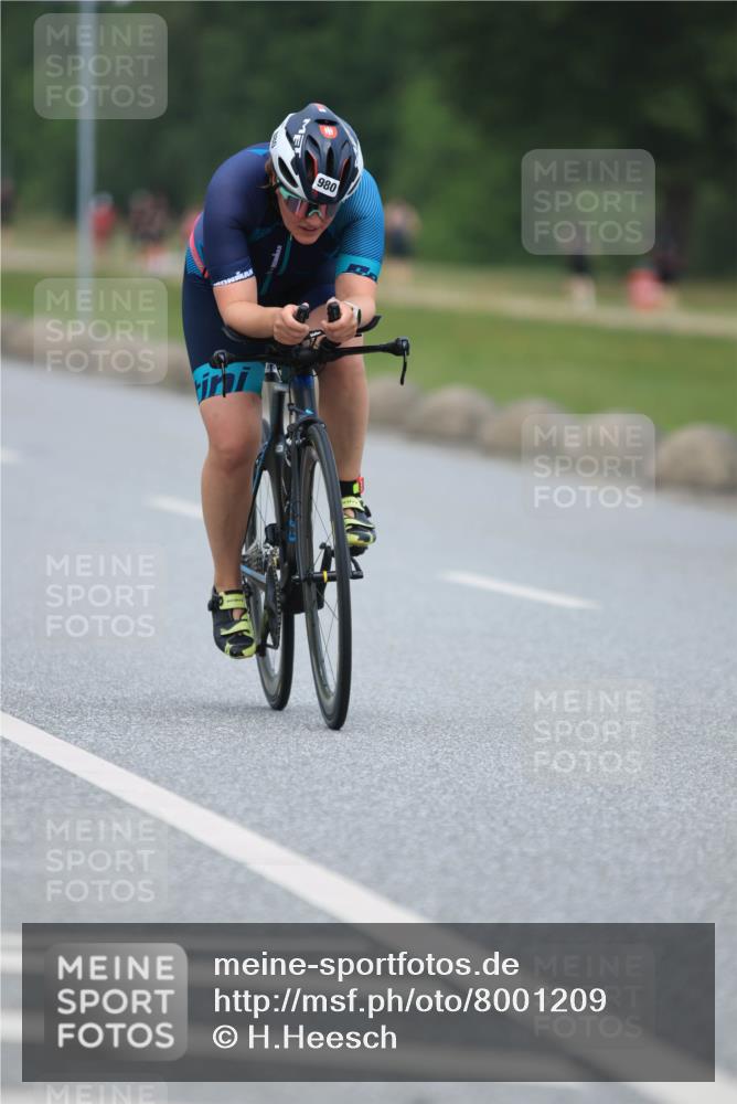 21.06.2025 - 27. Vierlanden-Triathlon H.Heesch http://msf.ph/oto/8001209 15.06.2025 12:38:24 Radfahren 804, 980, 1029, 1030, 1031, 1032, 1033 meine-sportfotos.de