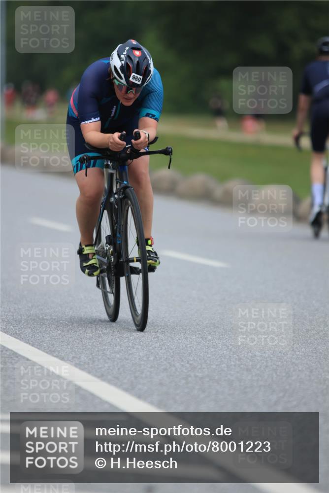 21.06.2025 - 27. Vierlanden-Triathlon H.Heesch http://msf.ph/oto/8001223 15.06.2025 12:38:24 Radfahren 804, 980, 1029, 1030, 1031, 1032, 1033 meine-sportfotos.de