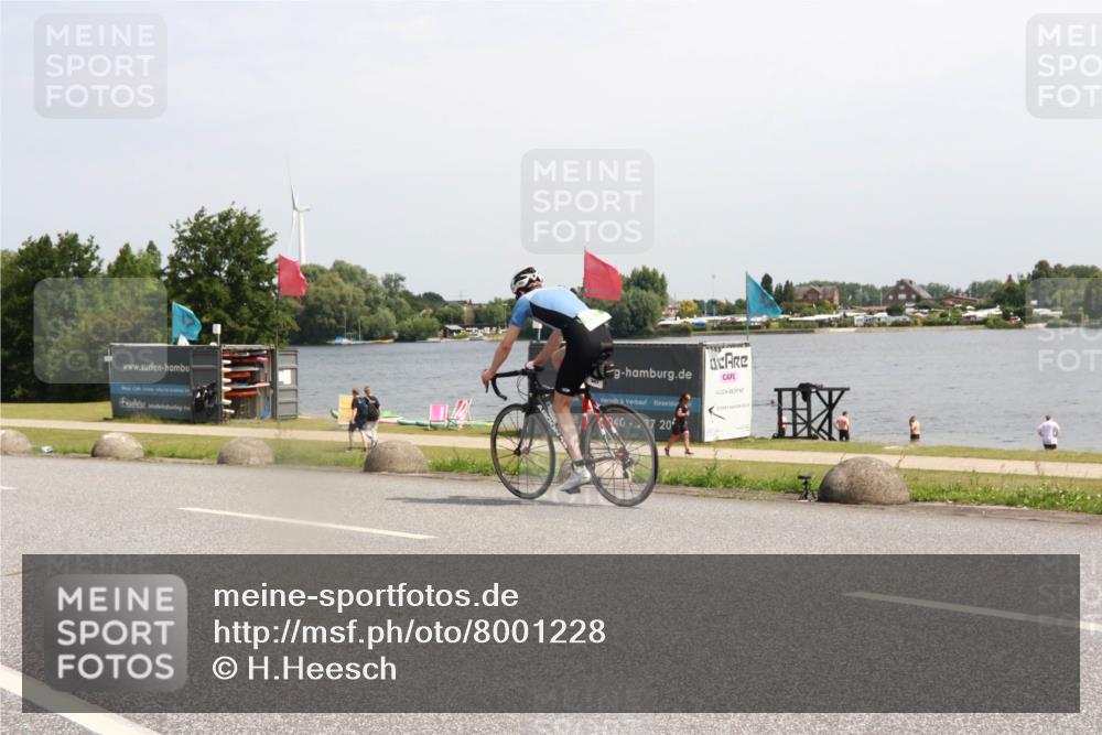 21.06.2025 - 27. Vierlanden-Triathlon H.Heesch http://msf.ph/oto/8001228 15.06.2025 11:44:08 Radfahren 163, 691, 793, 820 meine-sportfotos.de