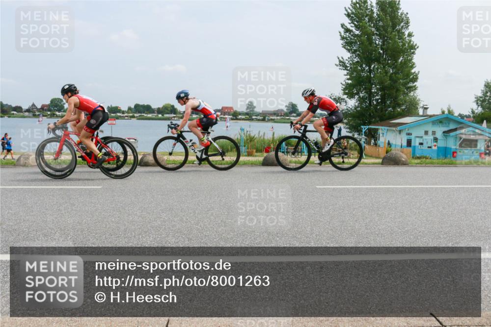21.06.2025 - 27. Vierlanden-Triathlon H.Heesch http://msf.ph/oto/8001263 15.06.2025 12:35:57 Radfahren 960, 1069, 1070, 1071, 1072 meine-sportfotos.de