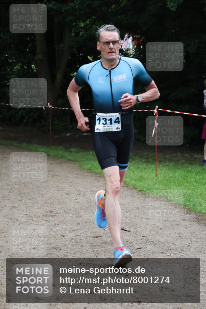21.06.2025 - 27. Vierlanden-Triathlon Lena Gebhardt http://msf.ph/oto/8001274 15.06.2025 14:05:12 Laufen 2025, 1314, 14, 0709 meine-sportfotos.de