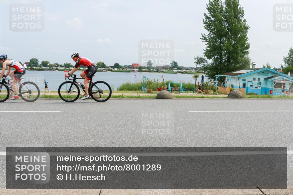 21.06.2025 - 27. Vierlanden-Triathlon H.Heesch http://msf.ph/oto/8001289 15.06.2025 12:35:57 Radfahren 960, 1069, 1070, 1071, 1072 meine-sportfotos.de