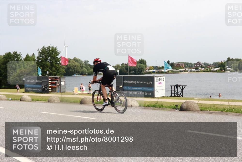 21.06.2025 - 27. Vierlanden-Triathlon H.Heesch http://msf.ph/oto/8001298 15.06.2025 11:44:47 Radfahren  meine-sportfotos.de