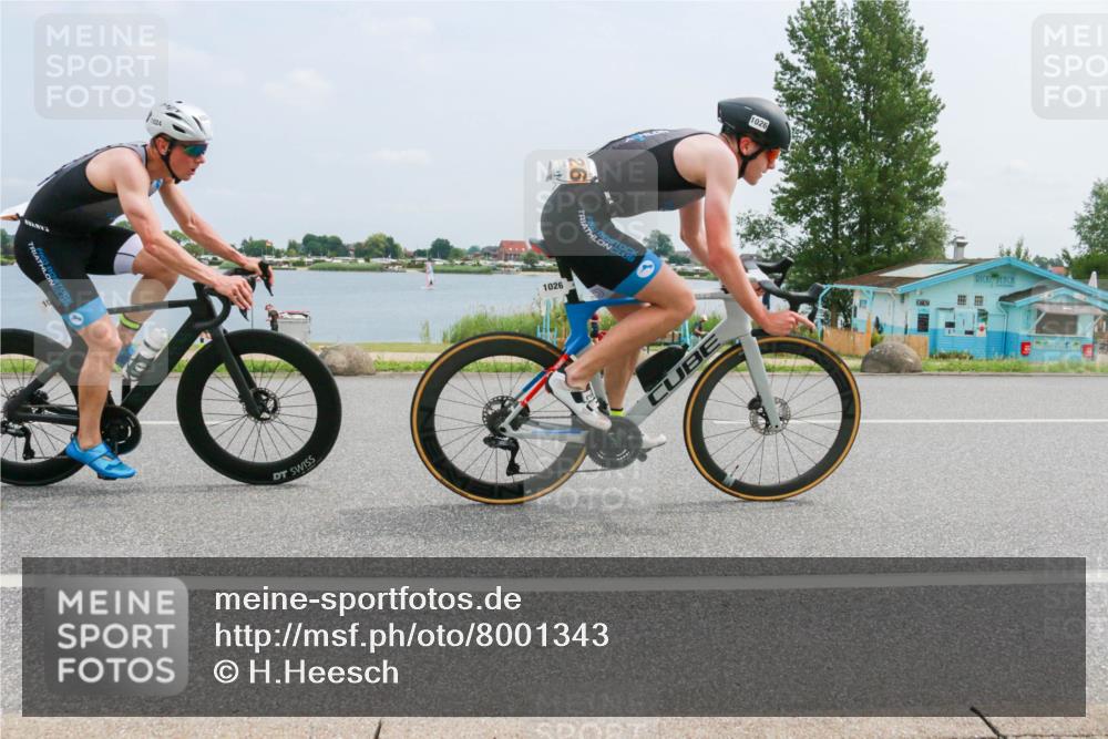 21.06.2025 - 27. Vierlanden-Triathlon H.Heesch http://msf.ph/oto/8001343 15.06.2025 12:36:15 Radfahren 1024, 1025, 1026, 1027 meine-sportfotos.de