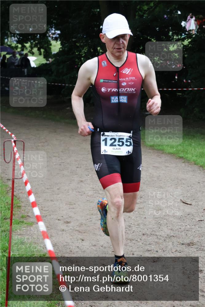 21.06.2025 - 27. Vierlanden-Triathlon Lena Gebhardt http://msf.ph/oto/8001354 15.06.2025 14:05:20 Laufen 20, 1255 meine-sportfotos.de