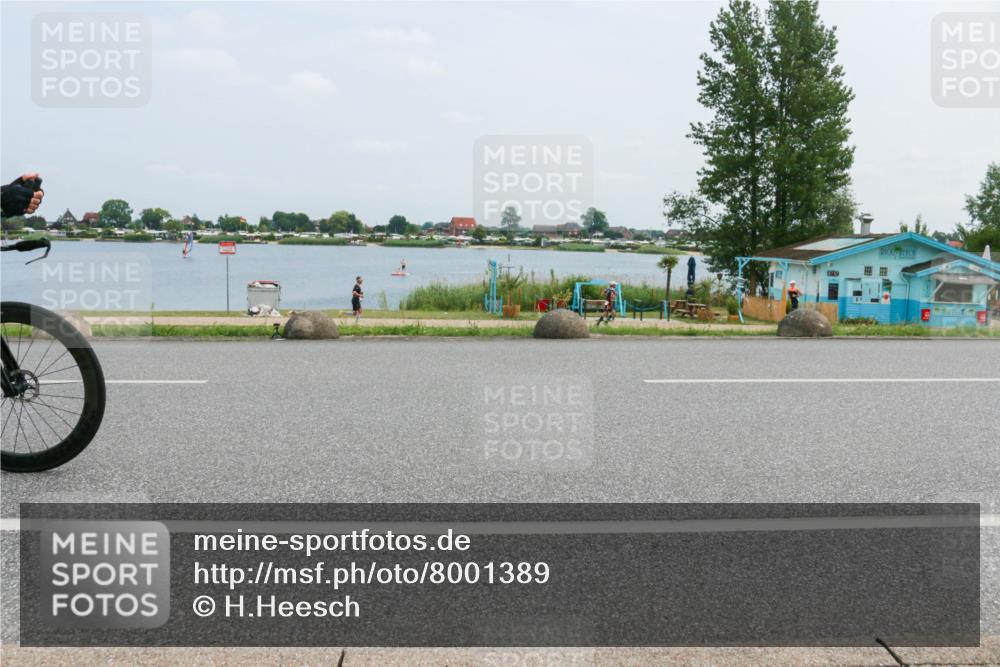 21.06.2025 - 27. Vierlanden-Triathlon H.Heesch http://msf.ph/oto/8001389 15.06.2025 12:37:00 Radfahren 754, 1034, 1035, 1036, 1037, 1038 meine-sportfotos.de