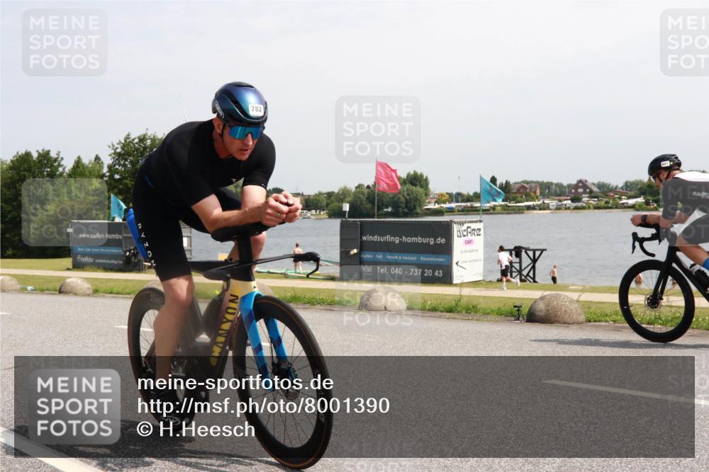 21.06.2025 - 27. Vierlanden-Triathlon H.Heesch http://msf.ph/oto/8001390 15.06.2025 11:45:08 Radfahren 643, 644, 782, 808, 840 meine-sportfotos.de
