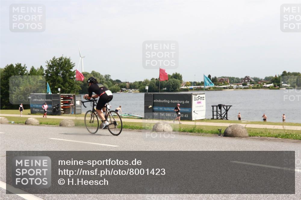 21.06.2025 - 27. Vierlanden-Triathlon H.Heesch http://msf.ph/oto/8001423 15.06.2025 11:45:13 Radfahren 636, 641, 667, 782, 840 meine-sportfotos.de