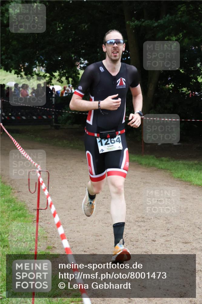 21.06.2025 - 27. Vierlanden-Triathlon Lena Gebhardt http://msf.ph/oto/8001473 15.06.2025 14:06:10 Laufen 1264, 0 meine-sportfotos.de