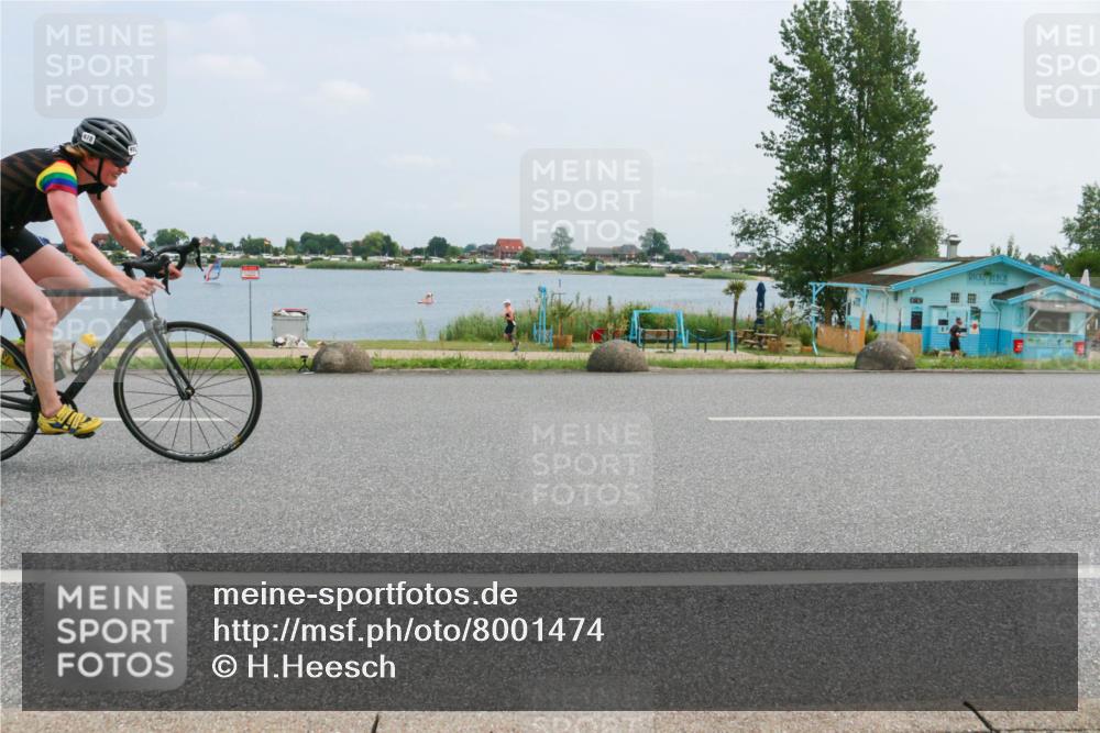 21.06.2025 - 27. Vierlanden-Triathlon H.Heesch http://msf.ph/oto/8001474 15.06.2025 12:37:05 Radfahren 927, 978, 1034, 1035, 1036, 1037, 1038 meine-sportfotos.de