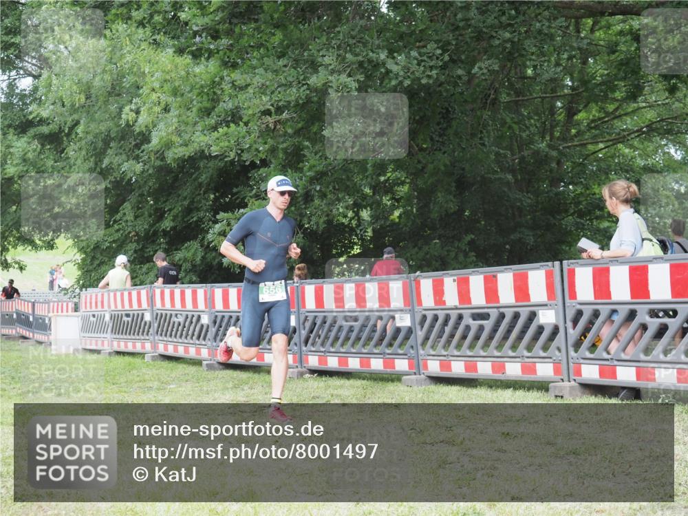 21.06.2025 - 27. Vierlanden-Triathlon KatJ http://msf.ph/oto/8001497 15.06.2025 12:55:06 Ziel 116, 656 meine-sportfotos.de