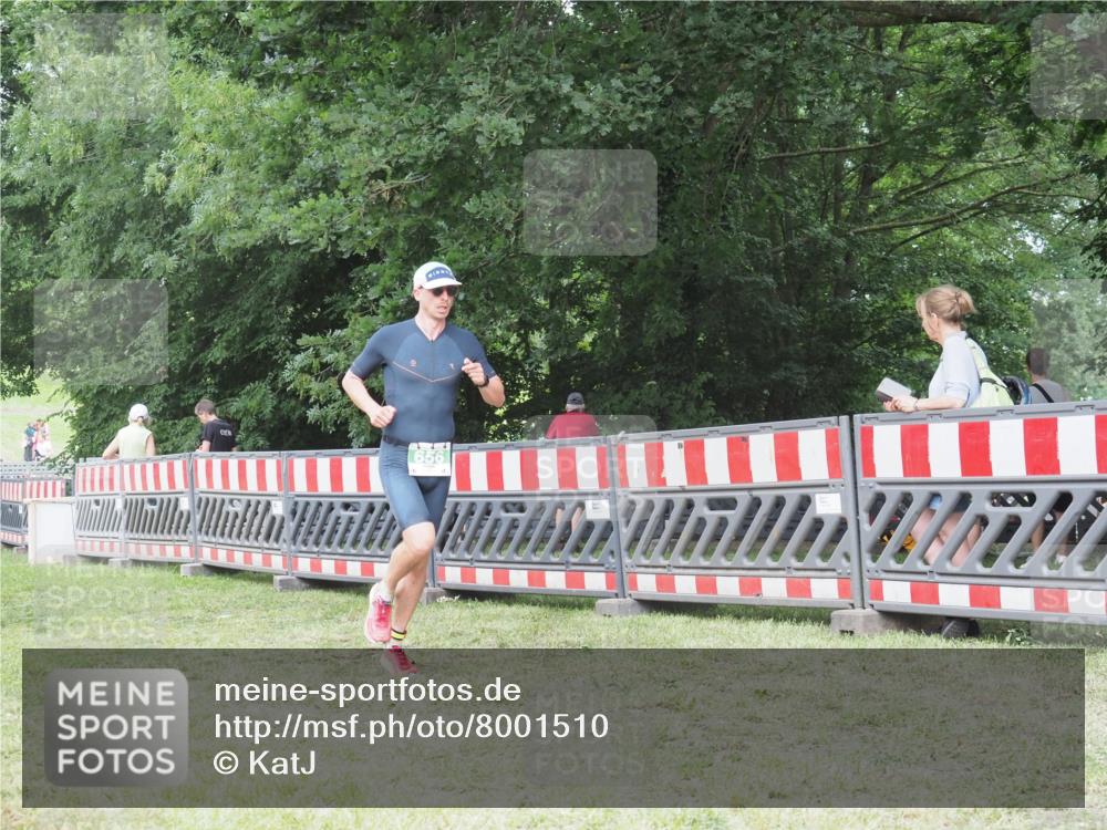 21.06.2025 - 27. Vierlanden-Triathlon KatJ http://msf.ph/oto/8001510 15.06.2025 12:55:06 Ziel 116, 656 meine-sportfotos.de