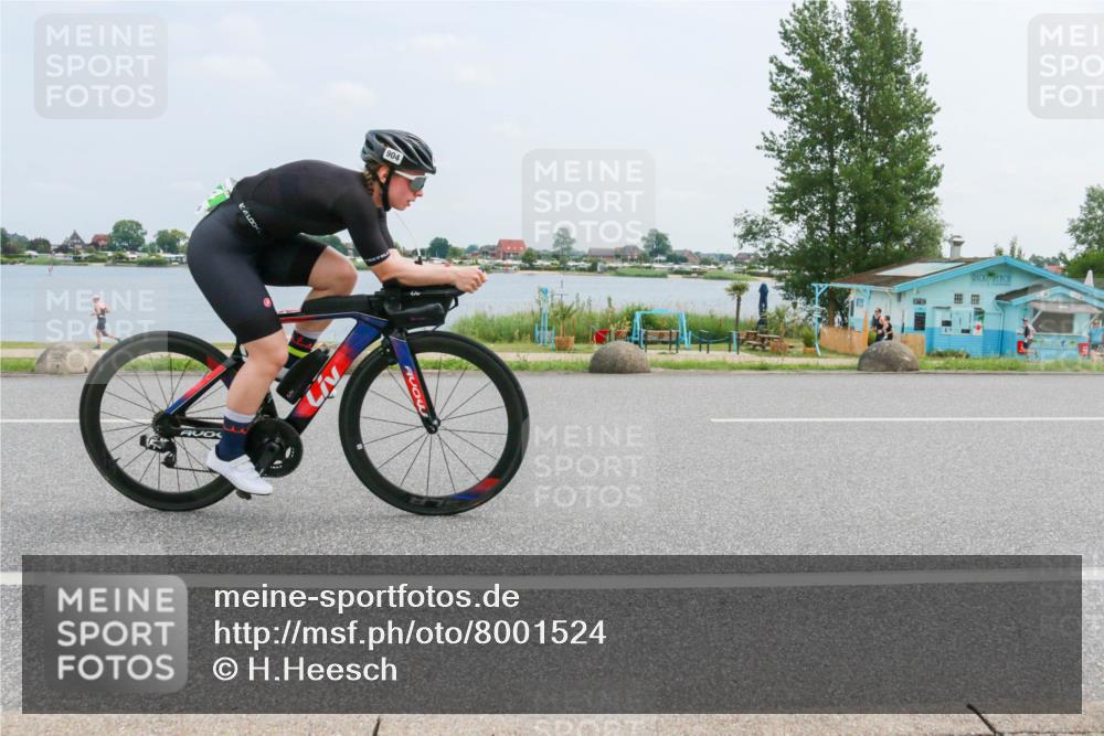 21.06.2025 - 27. Vierlanden-Triathlon H.Heesch http://msf.ph/oto/8001524 15.06.2025 12:37:11 Radfahren 904, 1005 meine-sportfotos.de