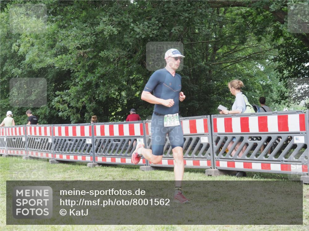 21.06.2025 - 27. Vierlanden-Triathlon KatJ http://msf.ph/oto/8001562 15.06.2025 12:55:07 Ziel 116, 656 meine-sportfotos.de