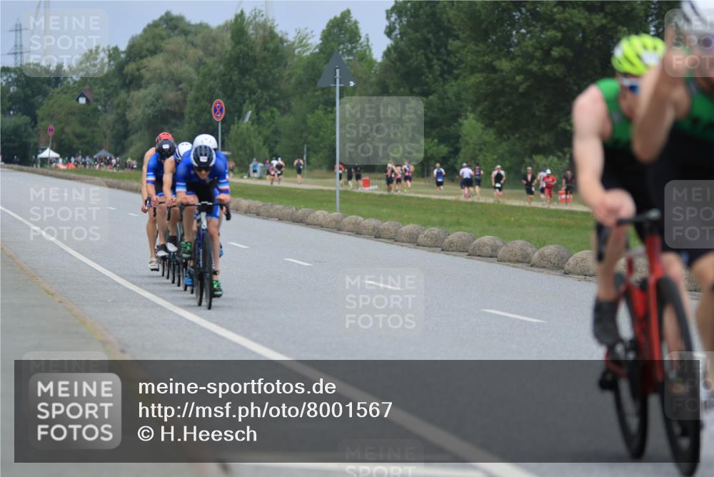 21.06.2025 - 27. Vierlanden-Triathlon H.Heesch http://msf.ph/oto/8001567 15.06.2025 12:38:49 Radfahren 792, 1039, 1040, 1042, 1043, 1044, 1045, 1046, 1047, 1048 meine-sportfotos.de
