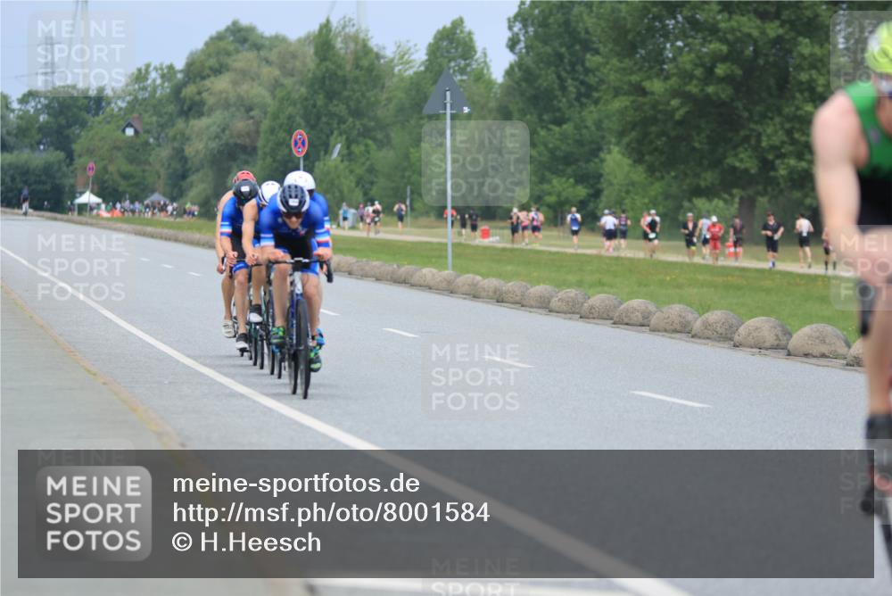 21.06.2025 - 27. Vierlanden-Triathlon H.Heesch http://msf.ph/oto/8001584 15.06.2025 12:38:49 Radfahren 792, 1039, 1040, 1042, 1043, 1044, 1045, 1046, 1047, 1048 meine-sportfotos.de