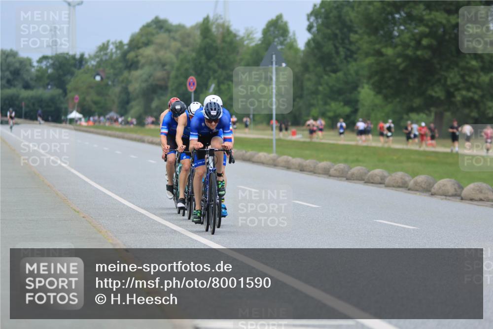 21.06.2025 - 27. Vierlanden-Triathlon H.Heesch http://msf.ph/oto/8001590 15.06.2025 12:38:49 Radfahren 792, 1039, 1040, 1042, 1043, 1044, 1045, 1046, 1047, 1048 meine-sportfotos.de