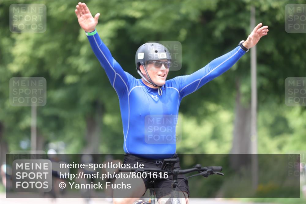 15.06.2025 - 7 Türme Triathlon Yannick Fuchs http://msf.ph/oto/8001616 15.06.2025 13:15:51 Radfahren 418, 487, 666, 752, 788, 1109 meine-sportfotos.de