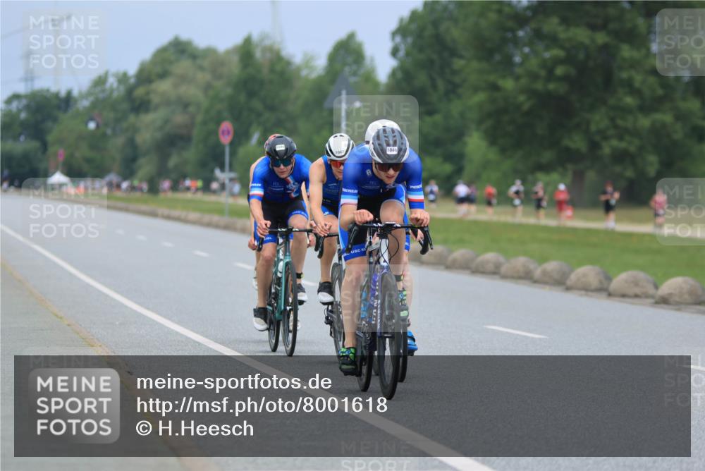 21.06.2025 - 27. Vierlanden-Triathlon H.Heesch http://msf.ph/oto/8001618 15.06.2025 12:38:50 Radfahren 1039, 1040, 1042, 1043, 1044, 1045, 1046, 1047, 1048 meine-sportfotos.de