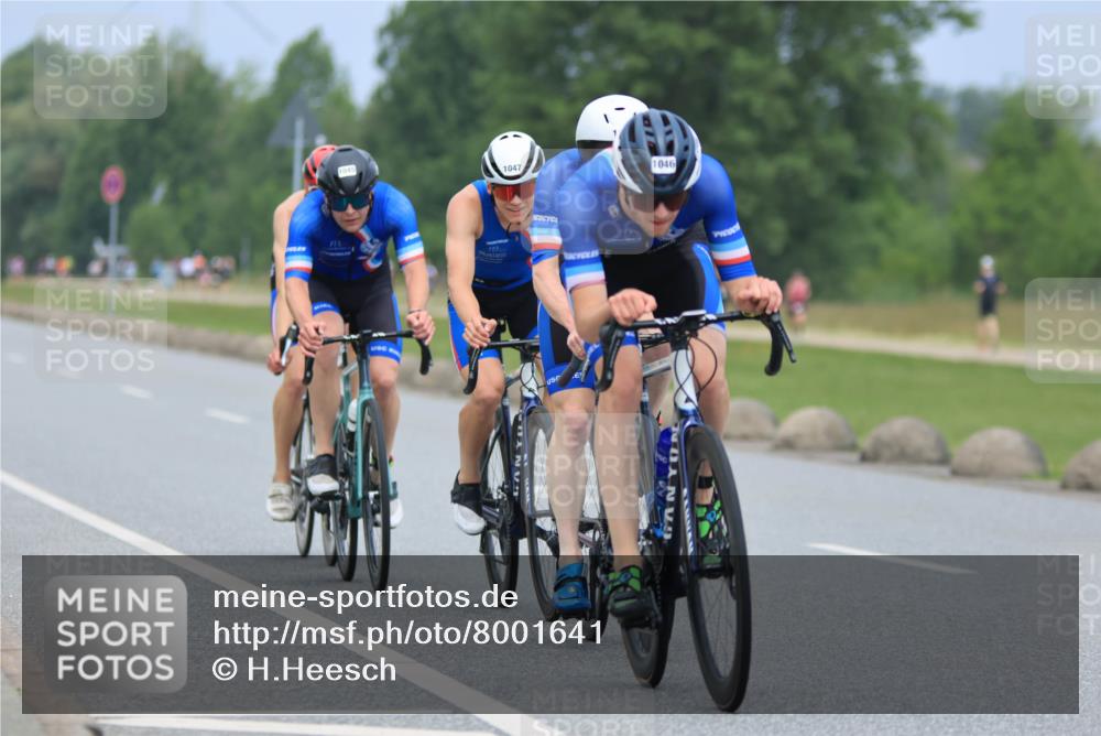 21.06.2025 - 27. Vierlanden-Triathlon H.Heesch http://msf.ph/oto/8001641 15.06.2025 12:38:50 Radfahren 1039, 1040, 1042, 1043, 1044, 1045, 1046, 1047, 1048 meine-sportfotos.de