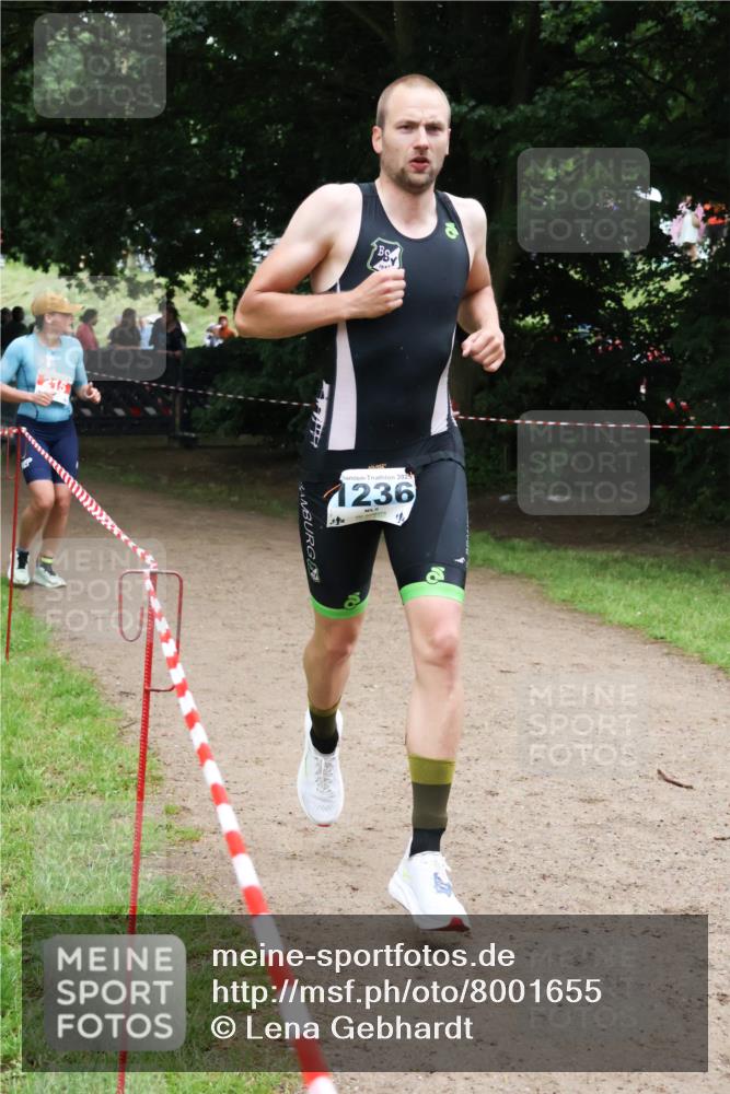 21.06.2025 - 27. Vierlanden-Triathlon Lena Gebhardt http://msf.ph/oto/8001655 15.06.2025 14:06:42 Laufen 215, 2025, 1236 meine-sportfotos.de