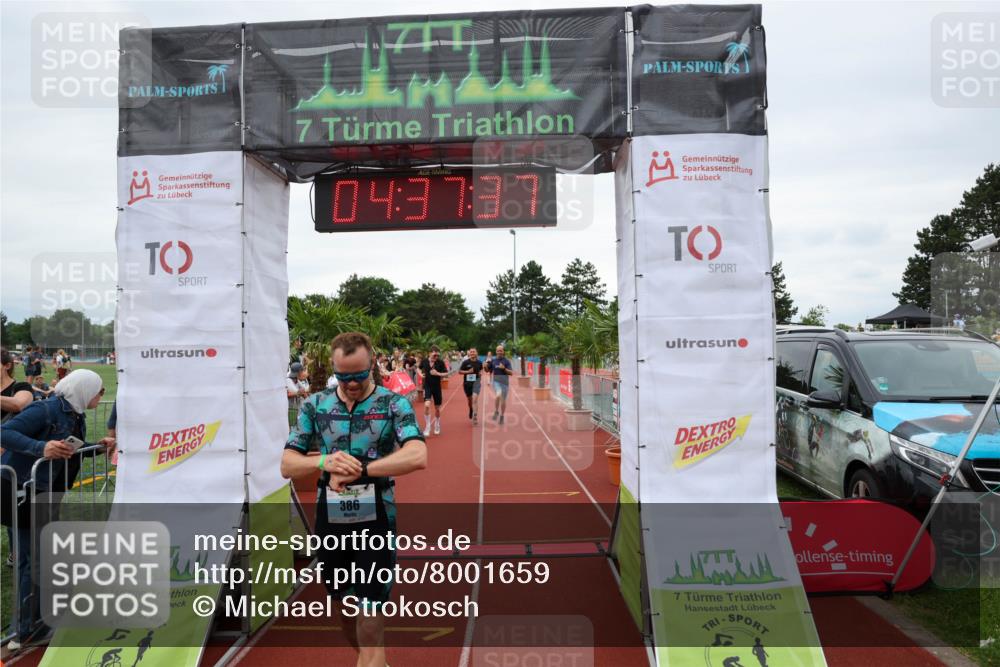 15.06.2025 - 7 Türme Triathlon Michael Strokosch http://msf.ph/oto/8001659 15.06.2025 14:37:37 Ziel 386, 585, 607 meine-sportfotos.de