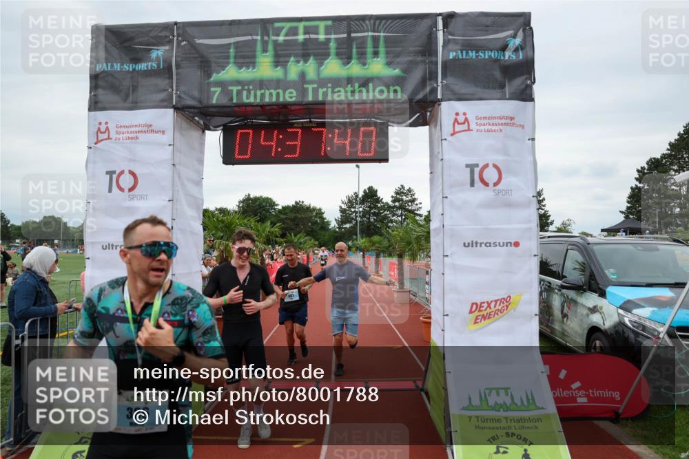 15.06.2025 - 7 Türme Triathlon Michael Strokosch http://msf.ph/oto/8001788 15.06.2025 14:37:40 Ziel 386, 585, 607 meine-sportfotos.de