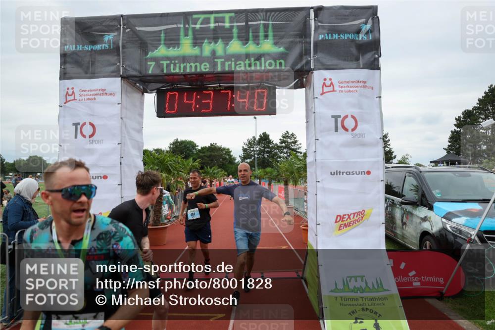15.06.2025 - 7 Türme Triathlon Michael Strokosch http://msf.ph/oto/8001828 15.06.2025 14:37:40 Ziel 386, 585, 607 meine-sportfotos.de