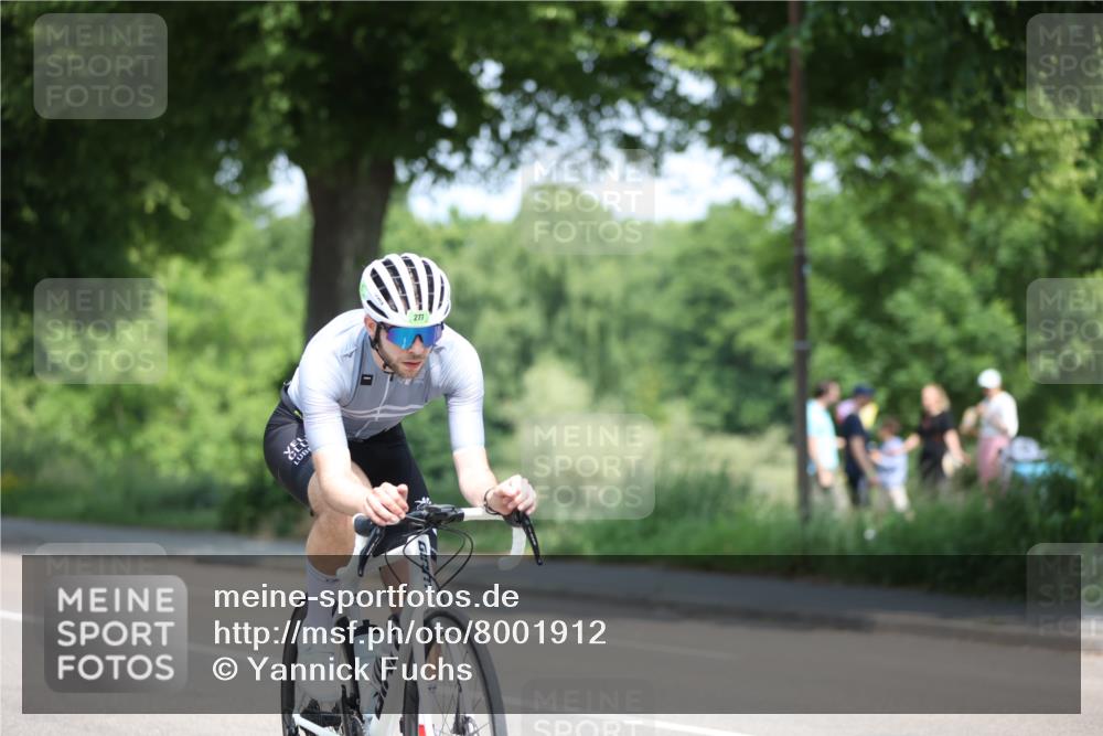 15.06.2025 - 7 Türme Triathlon Yannick Fuchs http://msf.ph/oto/8001912 15.06.2025 12:29:11 Radfahren 353, 596 meine-sportfotos.de