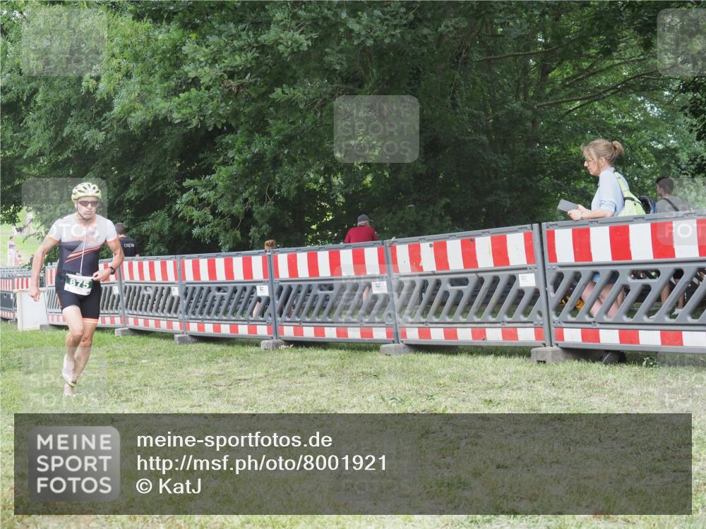 21.06.2025 - 27. Vierlanden-Triathlon KatJ http://msf.ph/oto/8001921 15.06.2025 12:55:56 Ziel 6, 730, 875, 1002 meine-sportfotos.de