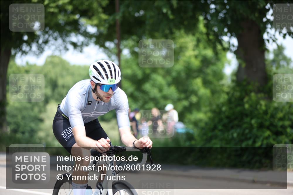 15.06.2025 - 7 Türme Triathlon Yannick Fuchs http://msf.ph/oto/8001928 15.06.2025 12:29:12 Radfahren 353, 596 meine-sportfotos.de