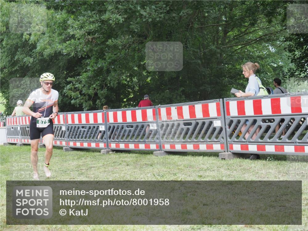 21.06.2025 - 27. Vierlanden-Triathlon KatJ http://msf.ph/oto/8001958 15.06.2025 12:55:56 Ziel 6, 730, 875, 1002 meine-sportfotos.de