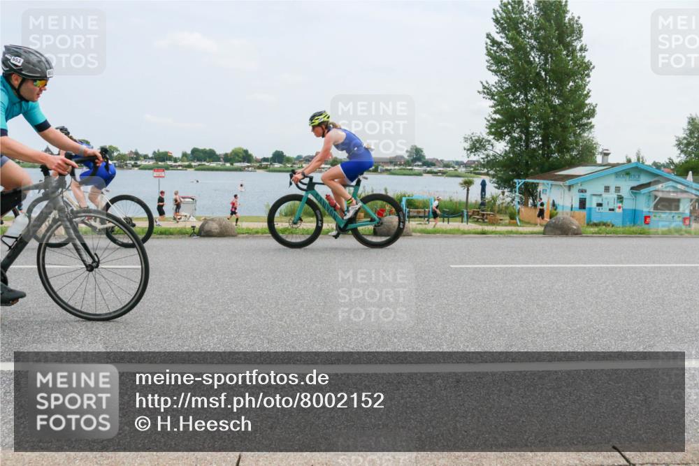 21.06.2025 - 27. Vierlanden-Triathlon H.Heesch http://msf.ph/oto/8002152 15.06.2025 12:39:39 Radfahren 653, 1085, 1086, 1087, 1088 meine-sportfotos.de