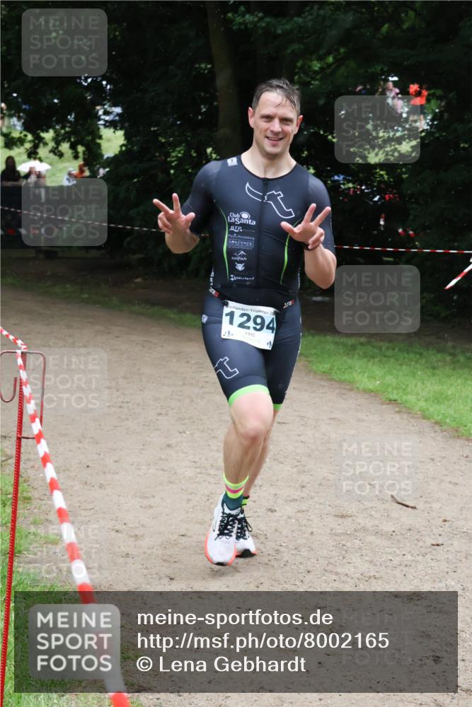 21.06.2025 - 27. Vierlanden-Triathlon Lena Gebhardt http://msf.ph/oto/8002165 15.06.2025 14:07:44 Laufen 22, 1294 meine-sportfotos.de