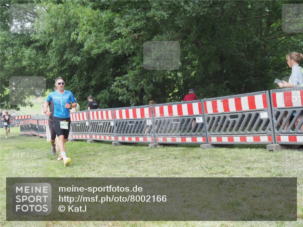 21.06.2025 - 27. Vierlanden-Triathlon KatJ http://msf.ph/oto/8002166 15.06.2025 12:56:01 Ziel 6, 730, 1002 meine-sportfotos.de