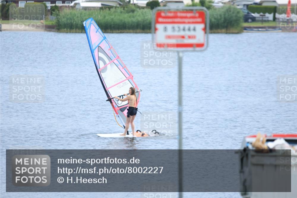 21.06.2025 - 27. Vierlanden-Triathlon H.Heesch http://msf.ph/oto/8002227 15.06.2025 12:41:36 Radfahren 671, 908, 1089, 1090, 1091, 1092 meine-sportfotos.de