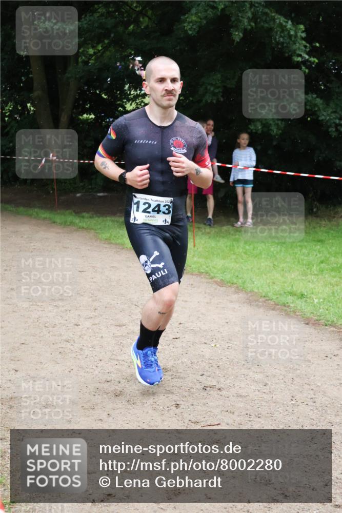 21.06.2025 - 27. Vierlanden-Triathlon Lena Gebhardt http://msf.ph/oto/8002280 15.06.2025 14:07:55 Laufen 202, 1243 meine-sportfotos.de