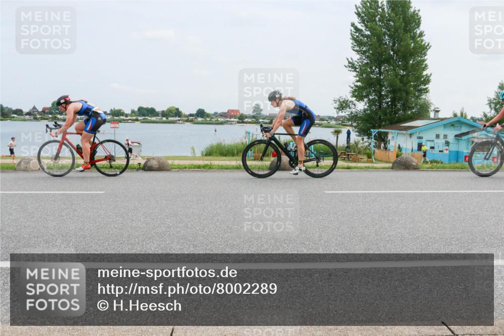 21.06.2025 - 27. Vierlanden-Triathlon H.Heesch http://msf.ph/oto/8002289 15.06.2025 12:40:33 Radfahren 919, 1093, 1094, 1095, 1096 meine-sportfotos.de