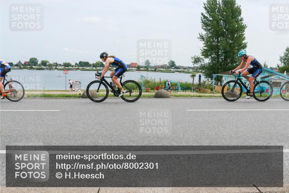 21.06.2025 - 27. Vierlanden-Triathlon H.Heesch http://msf.ph/oto/8002301 15.06.2025 12:40:33 Radfahren 919, 1093, 1094, 1095, 1096 meine-sportfotos.de