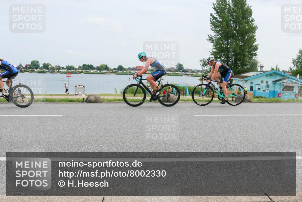 21.06.2025 - 27. Vierlanden-Triathlon H.Heesch http://msf.ph/oto/8002330 15.06.2025 12:40:33 Radfahren 919, 1093, 1094, 1095, 1096 meine-sportfotos.de