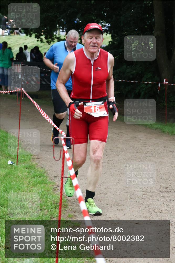 21.06.2025 - 27. Vierlanden-Triathlon Lena Gebhardt http://msf.ph/oto/8002382 15.06.2025 14:09:36 Laufen 20, 16, 4 meine-sportfotos.de