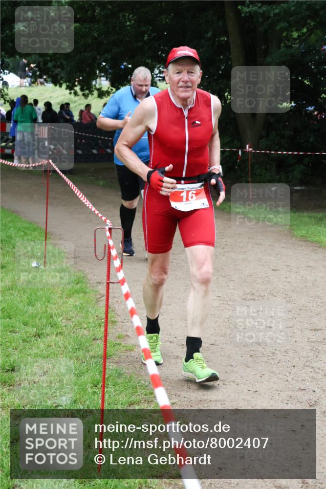 21.06.2025 - 27. Vierlanden-Triathlon Lena Gebhardt http://msf.ph/oto/8002407 15.06.2025 14:09:36 Laufen 16 meine-sportfotos.de