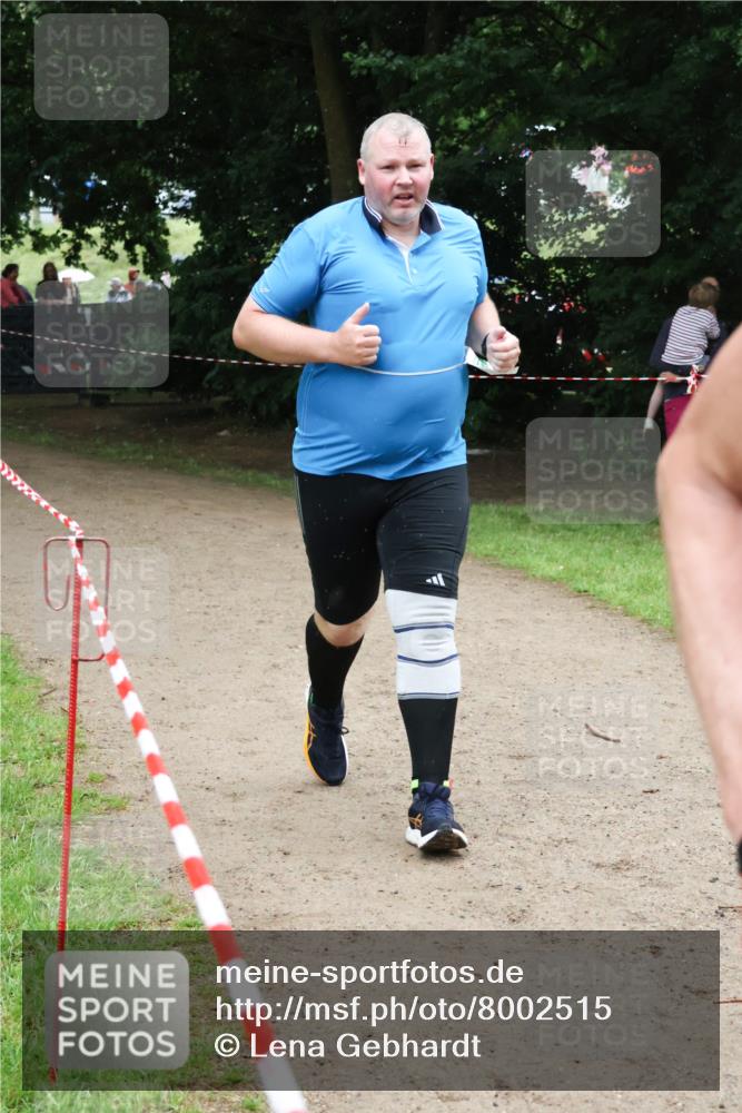 21.06.2025 - 27. Vierlanden-Triathlon Lena Gebhardt http://msf.ph/oto/8002515 15.06.2025 14:09:38 Laufen  meine-sportfotos.de