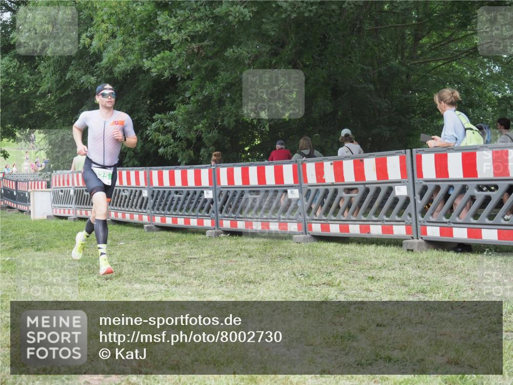 21.06.2025 - 27. Vierlanden-Triathlon KatJ http://msf.ph/oto/8002730 15.06.2025 12:56:40 Ziel 725, 1004, 1006, 1007, 1008 meine-sportfotos.de
