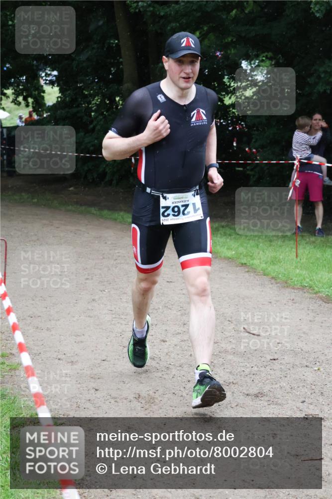 21.06.2025 - 27. Vierlanden-Triathlon Lena Gebhardt http://msf.ph/oto/8002804 15.06.2025 14:10:38 Laufen 2025, 1262 meine-sportfotos.de