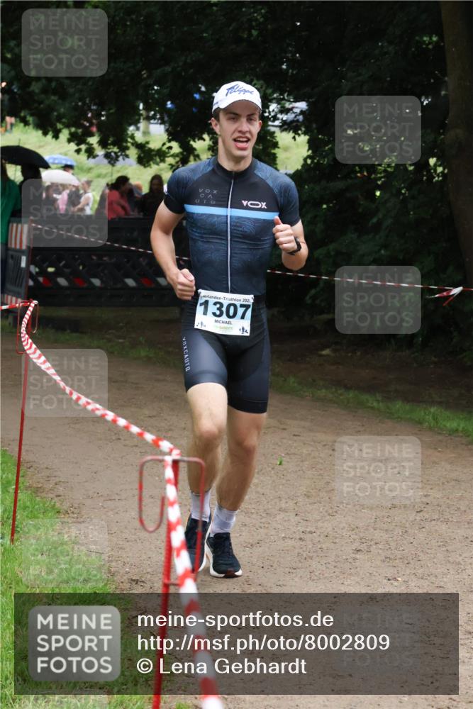 21.06.2025 - 27. Vierlanden-Triathlon Lena Gebhardt http://msf.ph/oto/8002809 15.06.2025 14:10:55 Laufen 202, 1307, 14 meine-sportfotos.de