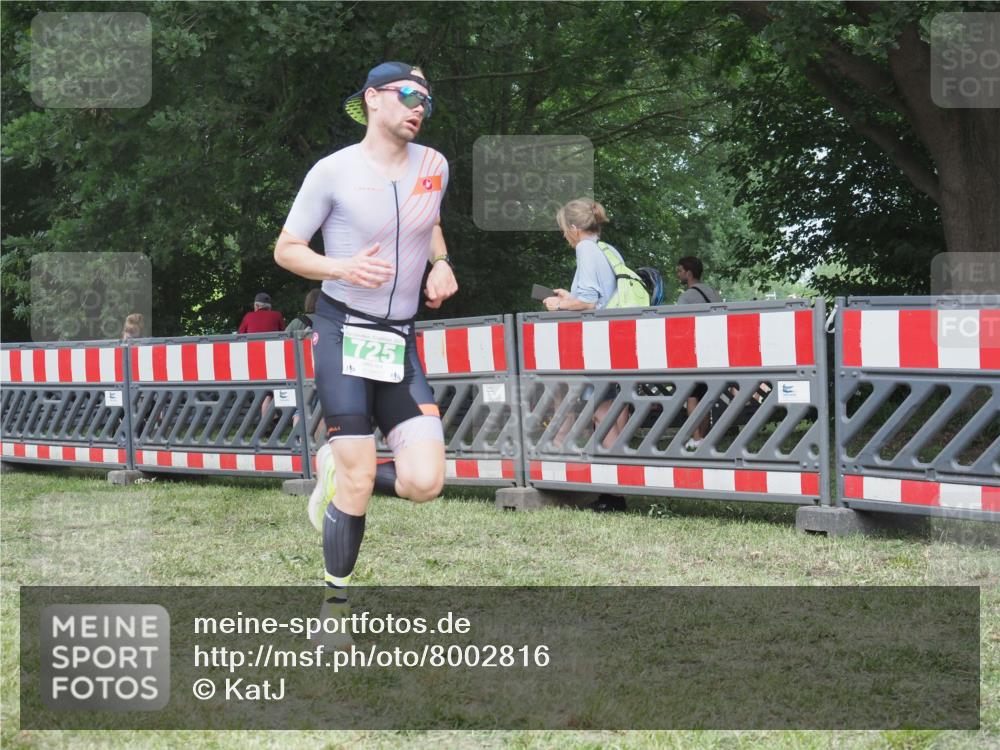 21.06.2025 - 27. Vierlanden-Triathlon KatJ http://msf.ph/oto/8002816 15.06.2025 12:56:40 Ziel 725, 1004, 1006, 1007, 1008 meine-sportfotos.de