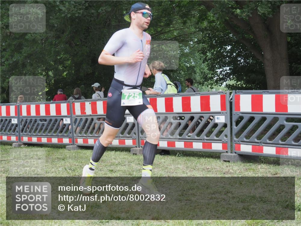 21.06.2025 - 27. Vierlanden-Triathlon KatJ http://msf.ph/oto/8002832 15.06.2025 12:56:41 Ziel 725, 1004, 1006, 1007, 1008 meine-sportfotos.de